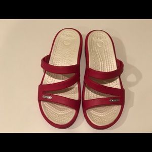 Crocs Patricia Sandal Raspberry Size 4